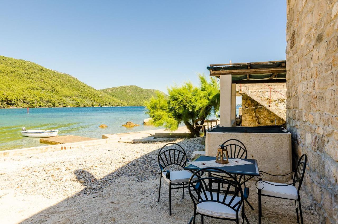 Holiday Home Barbara Ston Bagian luar foto